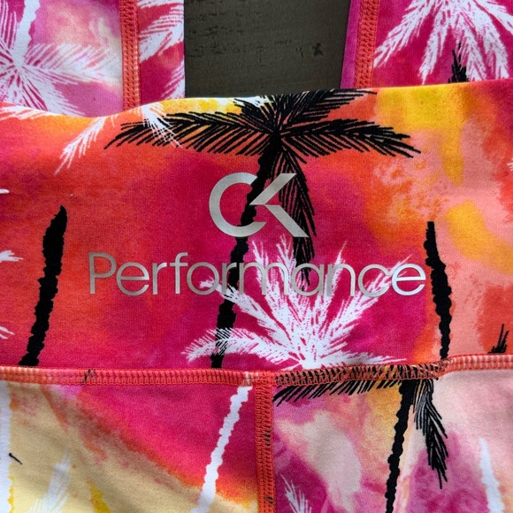 NWOT. Calvin Klein Cropped Tropical Leggings. Size L. Inseam: 20 in Rise: 9.5 in - Picture 3 of 7